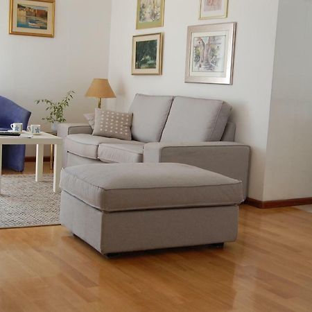 Apartment Definis Spalato Esterno foto